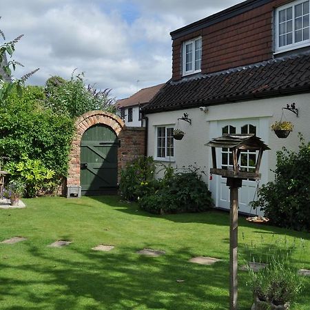 Station Farm Guest House Church Fenton エクステリア 写真