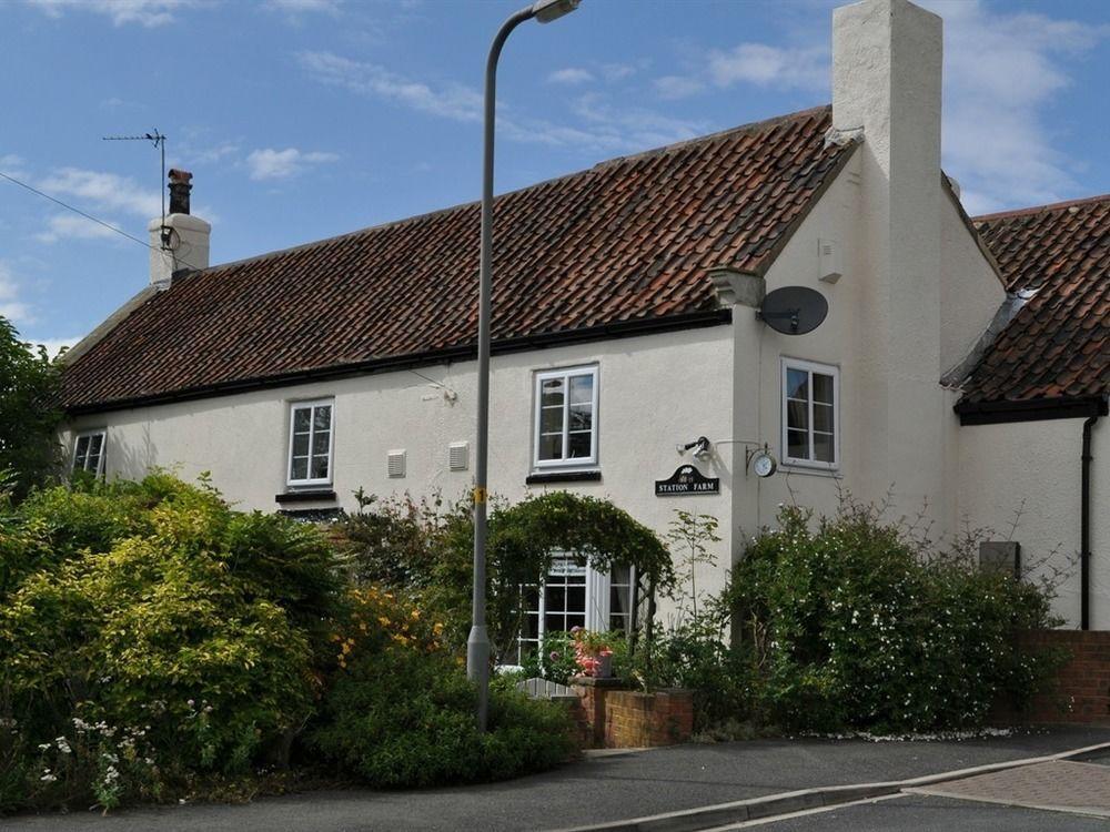 Station Farm Guest House Church Fenton エクステリア 写真