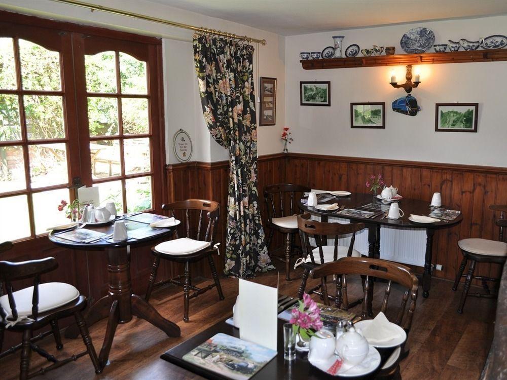 Station Farm Guest House Church Fenton エクステリア 写真