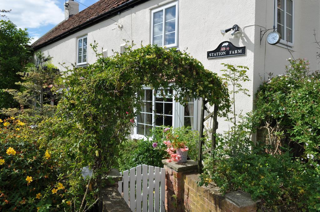 Station Farm Guest House Church Fenton エクステリア 写真