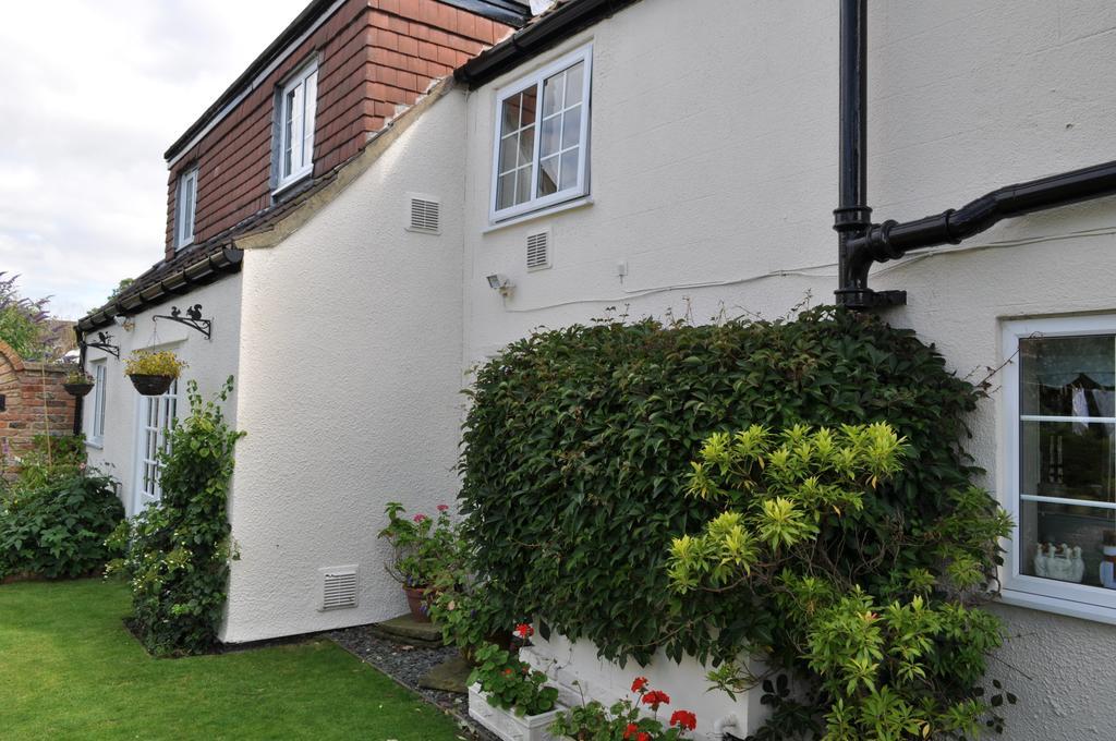 Station Farm Guest House Church Fenton エクステリア 写真